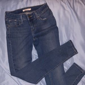 LEVI’S SKINNY JEANS🍁